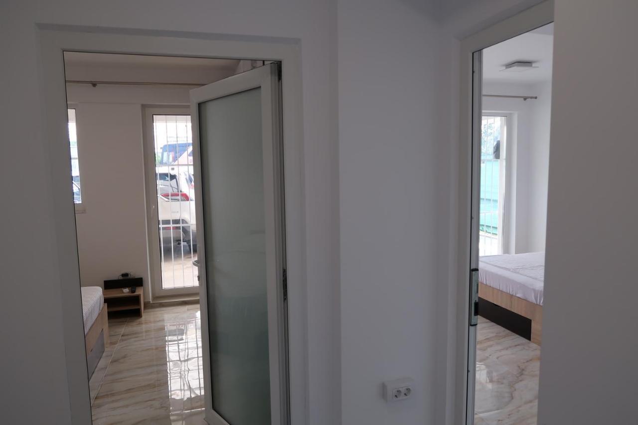 Home Space Two Navodari Exterior photo